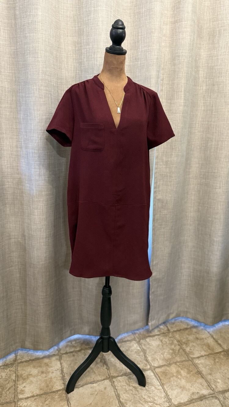 Lush Womens Split V-Neck Maroon Solid Pocket Short Sleeve Shift Dress Medium